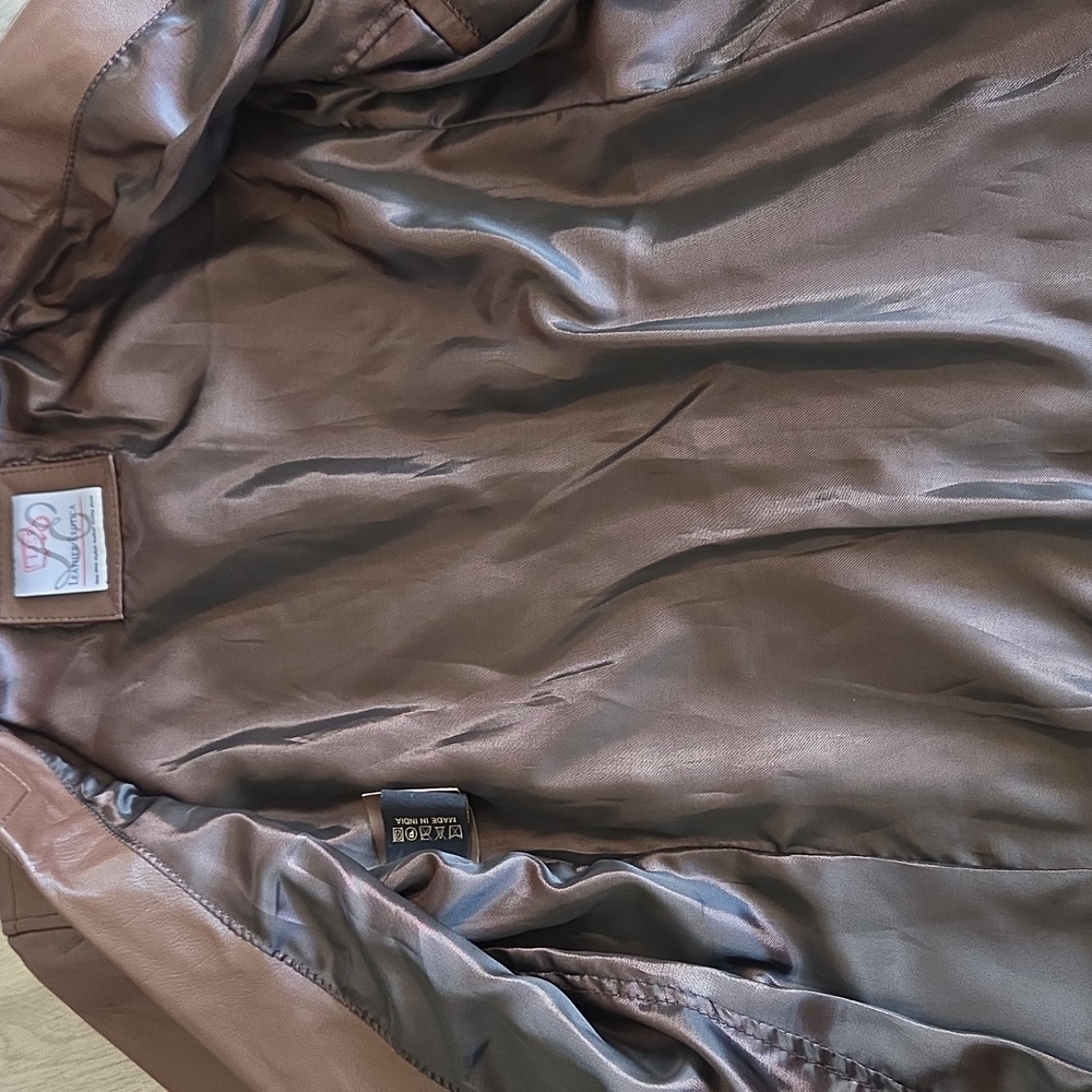 Women's Leather Exotica Brown Leather Blazer.  Perfect Shade Of Brown! 🟤 Small - Picture 4 of 10